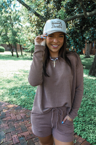 Howdy Darlin • light mocha