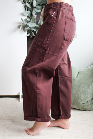 Paris Barrel Cargo Jean • Chocolate Brown