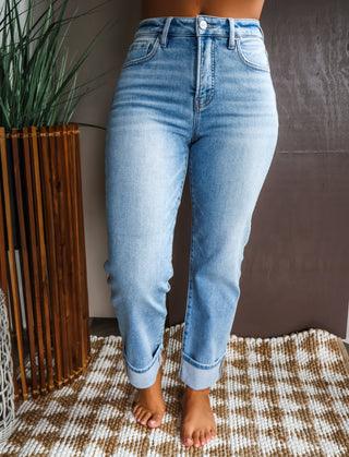 Mae Cuffed Straight Leg | Tummy Control • Light Wash