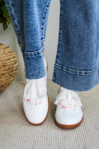 In Bloom Lace Sneaker • White Floral