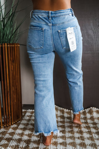 Miranda Frayed Hem Straight • Light Wash