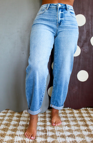 River Barrel Leg Jean • Light Wash