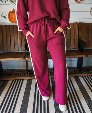 Crisp Contrast Pants • Wine
