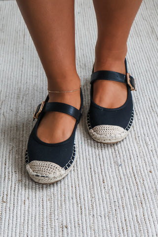 Dirt + Diamonds • black flat - FINAL SALE