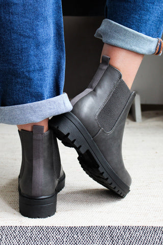 Libby Chelsea Boot • Dark Grey