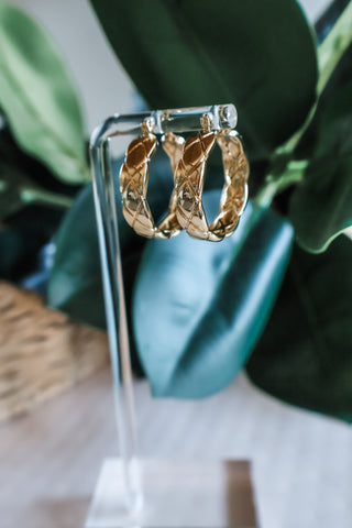 Grand Getaway Hoop Earrings • Gold
