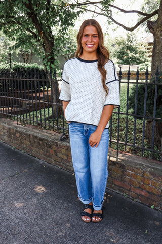 Cute In Contrast • Cream Dot