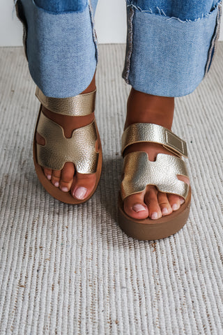 Dahlia Platform Sandal • Gold