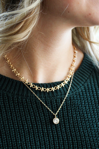 Dazzling Sights Necklace • Gold