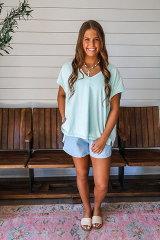 Off The Coast Oversized V-neck • Mint