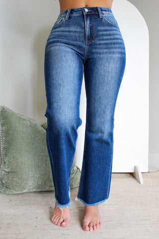 Lara Frayed Hem Straight  • Dark Wash