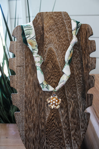 Best In Bloom Flower Scarf Necklace • Green