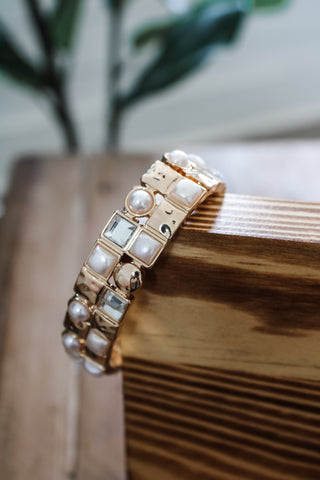 A Class Above Bracelet • Pearl/Gold