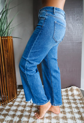 Crew Mid Rise Straight • Medium Wash