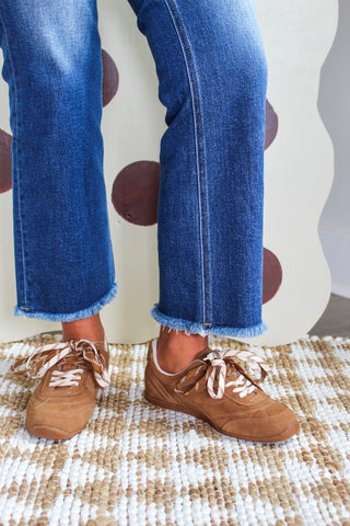 Double Play Lace-Up Sneaker • Dark Tan