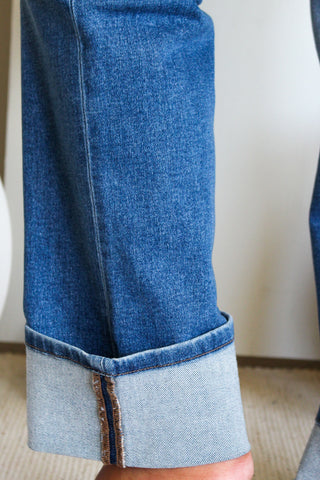 Laine Cuffed Straight Leg • Medium Wash