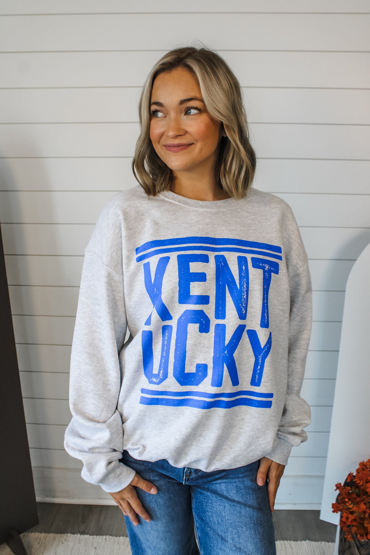 Team Kentucky Graphic Sweatshirt • Ash Grey