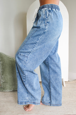 Lucy Barrel Leg Denim Pants • Light Wash