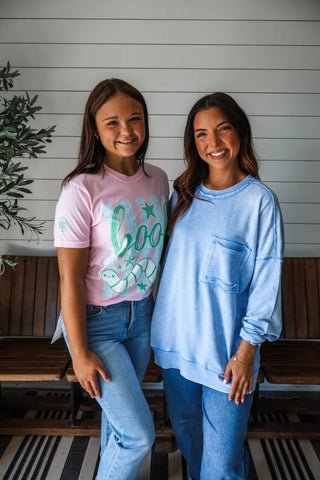 Book Worm Graphic Tee • Pink