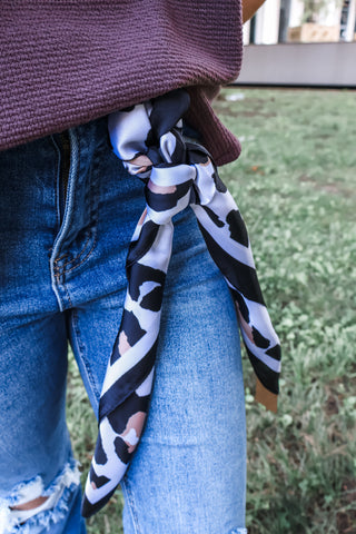 Lovely In Leopard Scarf • Black Mix