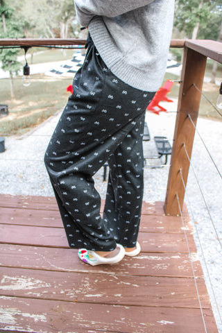 Warmest Wishes Bow Lounge Pants • Charcoal