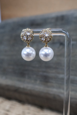 Glitz +Glam pearl earrings