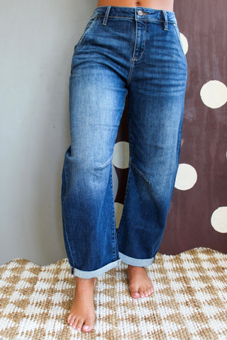 Demi Slant Pocket Barrel Leg • Dark Wash