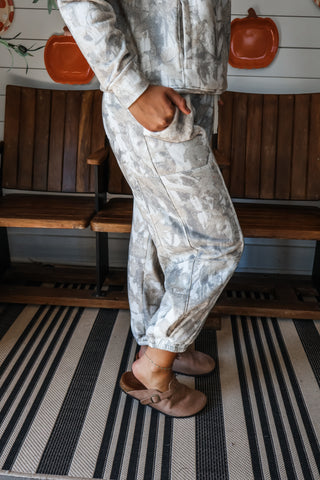 Hunt For Adventure Sweatpants • Camo