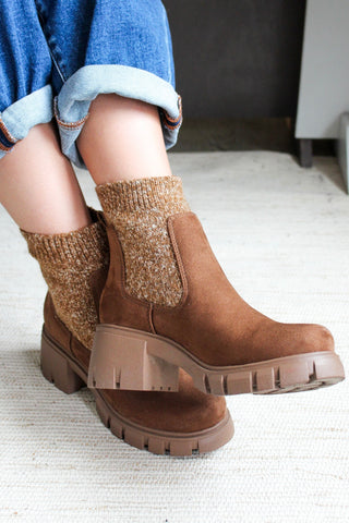 Aspen Knit Cuff Chelsea Boot • Walnut