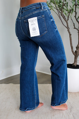 Angie Relaxed Straight Leg | Tummy Control • Dark Wash