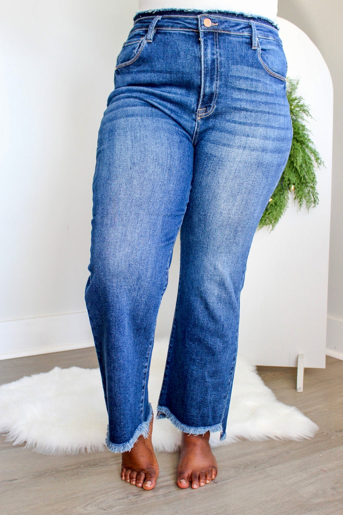 Hadley Shadow Waist Straight • Dark Wash - PLUS