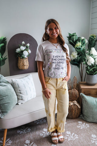 His Grace Still Finds Me Graphic Tee • Taupe