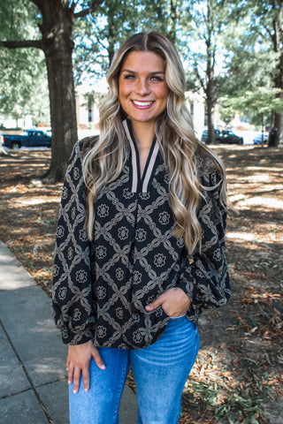 Sophisticated Grace • Black