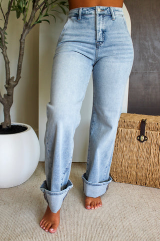 Avia Cuffed Wide Leg | Tummy Control • Light Wash