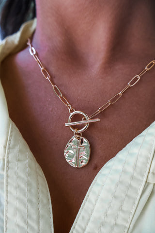 Good Graces Toggle Necklace • Gold