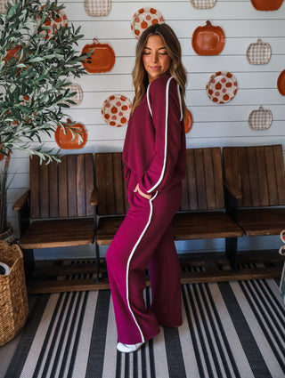 Crisp Contrast Pullover • Wine