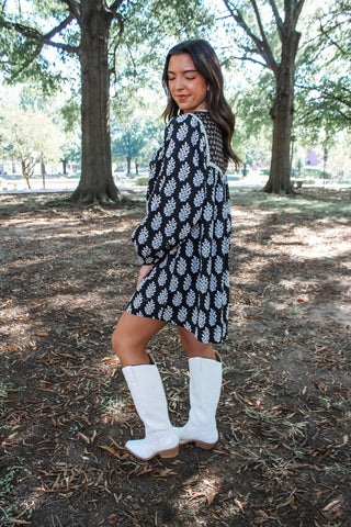 Botanical Babe • Black