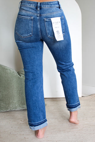 Axel Shadow Hem Straight • Medium Wash