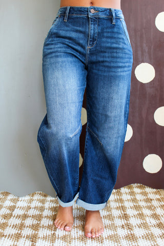 Demi Slant Pocket Barrel Leg • Dark Wash