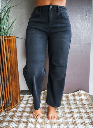 Lin Darted Barrel Leg • Black