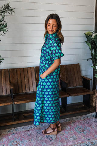 Effortlessly Elegant Shirtdress • Navy/Green