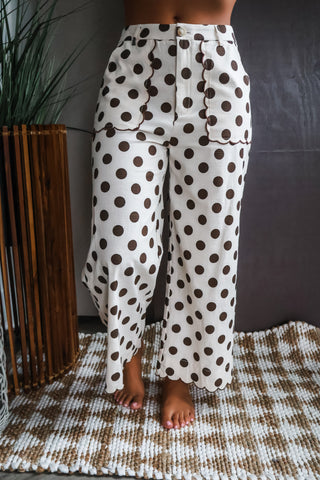 Chic Spot Scallop Pants • Brown Dot