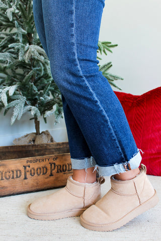 Cozy Classic Mini Boot • Oatmeal