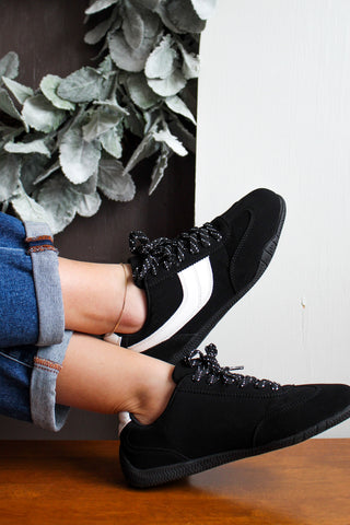 In The Lane Sneaker • Black/White
