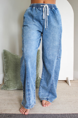 Lucy Barrel Leg Denim Pants • Light Wash