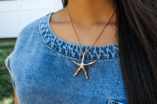 Wish Upon A Starfish Necklace • Gold