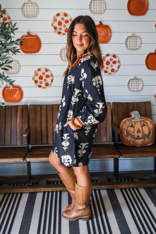 Autumn Arrival Pocket Dress • Black