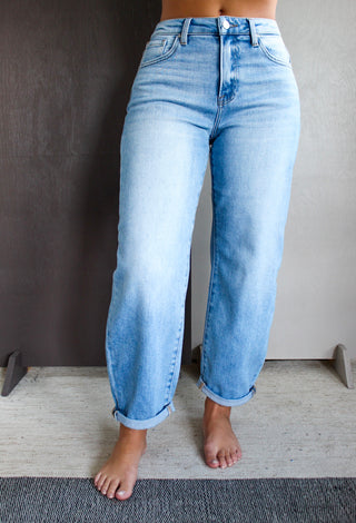 Flora High Rise Barrel Leg • Light Wash