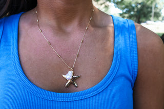 Off The Coast Necklace • Gold
