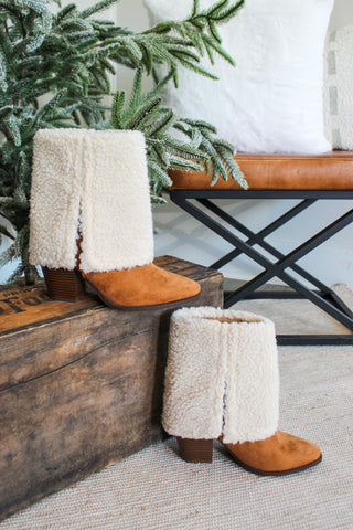 Georgia Sherpa Foldover Boot • Beige/Tan